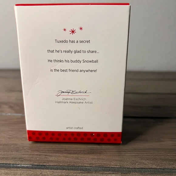 Hallmark NEW 2013 “Sharing A Secret” Christmas 13th in Snowball & Tuxedo series - Picture 9 of 10